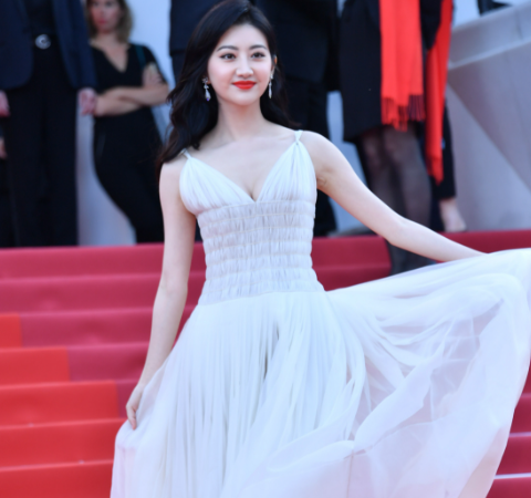 戛纳|戛纳之夜,各类美女的争奇斗艳,花枝招展