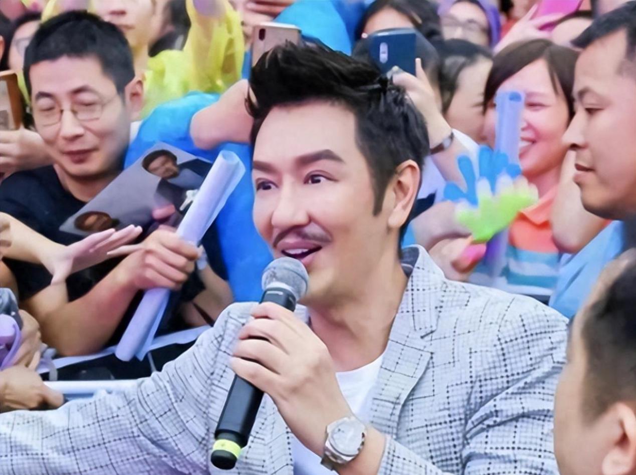 脸部塌方、发腮油腻，这些曾经迷倒万千少女的男神你还记得吗？