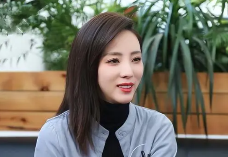 短视频|李思思疑离开央视，长期活跃在短视频，再也上不了春晚？