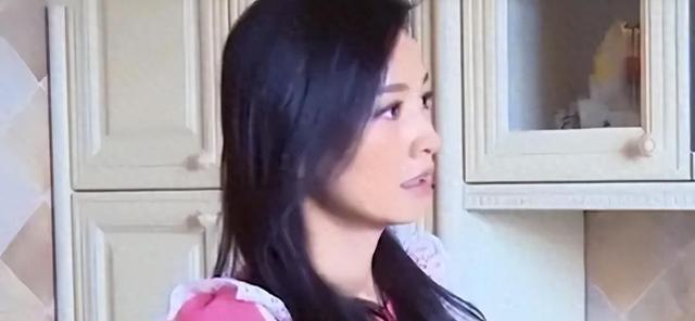 大快人心！花17亿买“楼”害人的张庭夫妇，如今下场凄惨