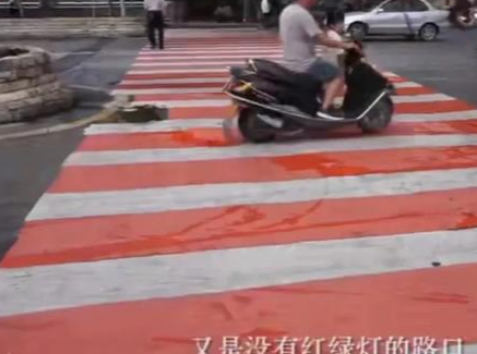 为什么大家都羡慕这个考研失败月薪1300的小姐姐