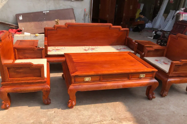 |尊贵的象征，收藏的典范，当属红木家具
