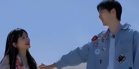 跨越20岁的年龄差距，金莎与小男友孙丞潇的恋情引发关注