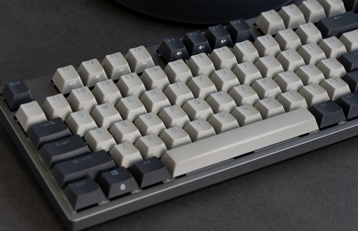 机械键盘|杜伽K310，更有质感，更容易让人产生一种低调又不张扬的气质