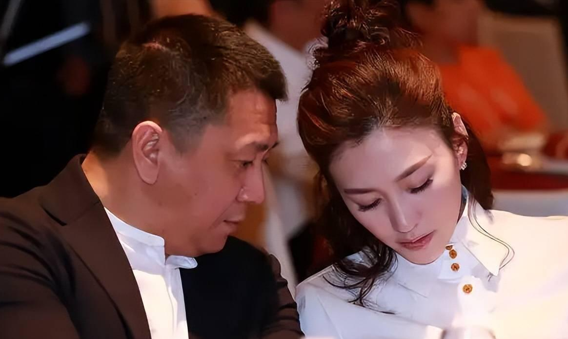 张柏芝和孙东海被拍到了,孙东海为啥这么厉害?三胎真的是他的?