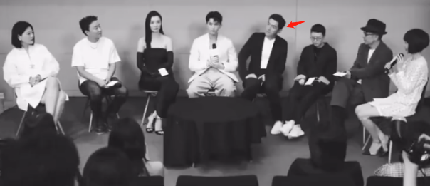 吴磊疑似谈恋爱了!自曝对现状很满意:和爱人家人在一起很幸福