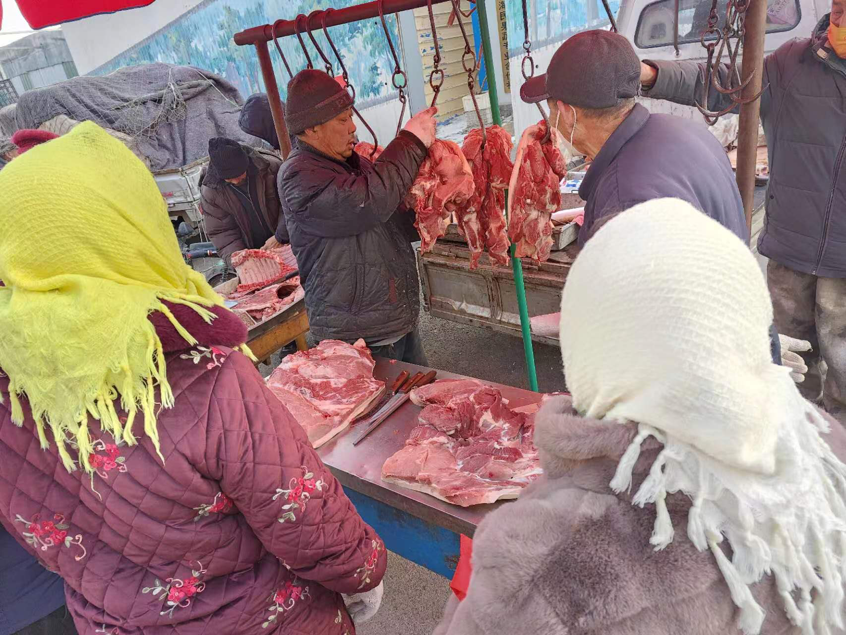 转眼新春佳节到,家家户户备羹肴