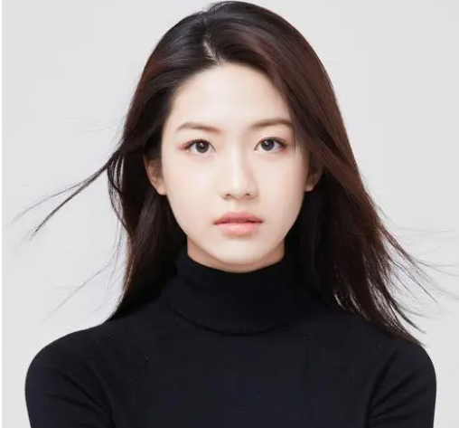 吴磊疑似谈恋爱了!自曝对现状很满意:和爱人家人在一起很幸福