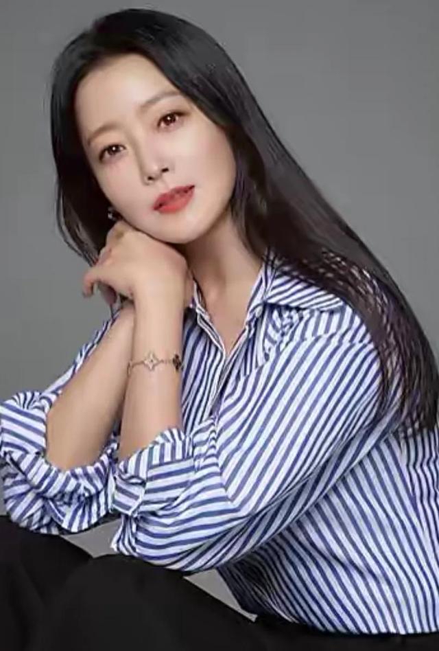 金喜善女儿长大后，曾被嘲讽长得丑，如今颜值成功逆袭