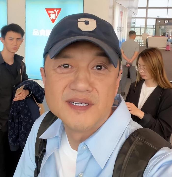 |李亚鹏自带“顶级”茶饼参赛，现场全程直播，结果被评委判0分