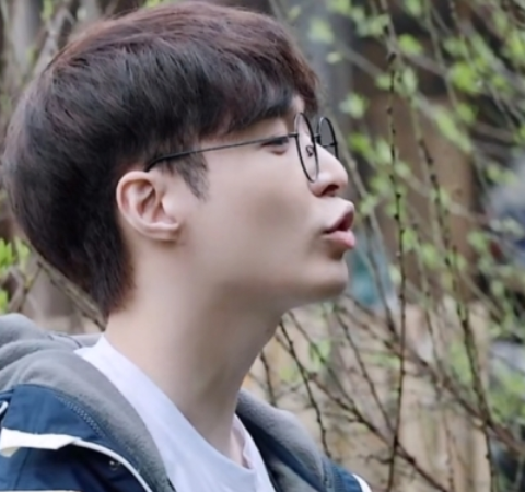 张艺兴|张艺兴加入《向往的生活》，最大的贡献，恐怕就是“吹牛皮”吧！