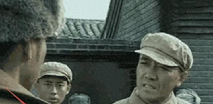 《亮剑》中的穿帮镜头，有些离谱到让人笑掉大牙！