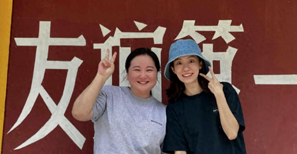 谁红和谁好?36岁的赵丽颖和41岁的贾玲,又给娱乐圈补了一课