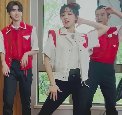 奔跑吧兄弟|《跑男》，陈哲远被质疑，网民：这也太实在了吧？