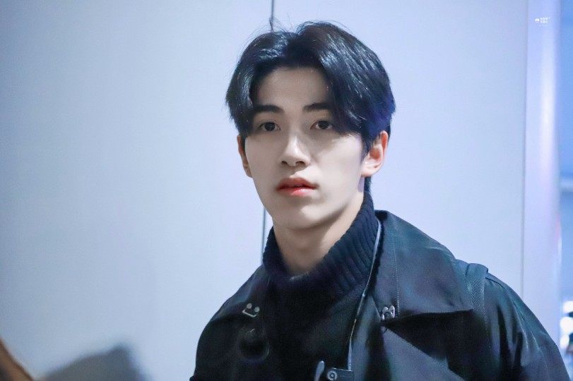 浩室舞|《青春有你》帅气的青春偶像，演艺之路堪忧，生活所迫转业