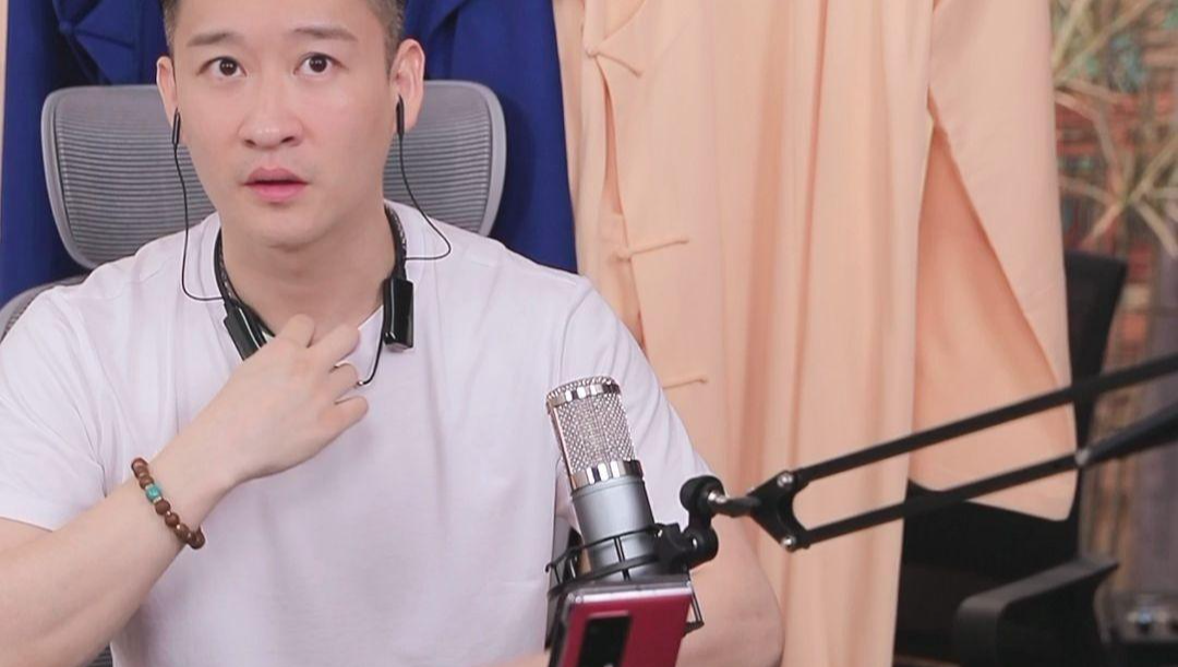 张云雷|张云雷再次露面,观众纷纷抵制,媒体惊呼:这次他真的完了!