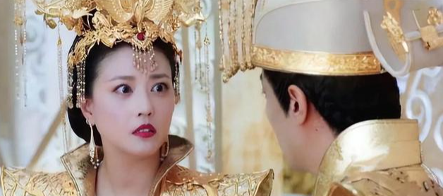 虎牙|半个娱乐圈都做牙，假牙成了潮流，“丑”的千奇百怪一笑就露馅