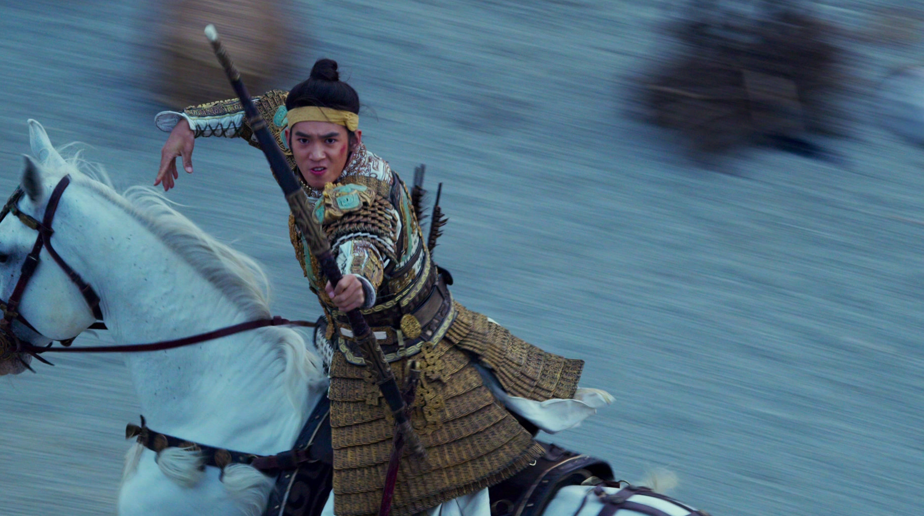 连夺16天冠军,《孤注一掷》破27.3亿,吴京保持6年的纪录要没了