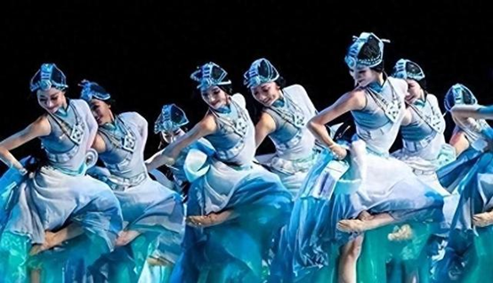 恒大集团创始人许家印已被国家强制执行，每年投入几千万的歌舞团被曝光！