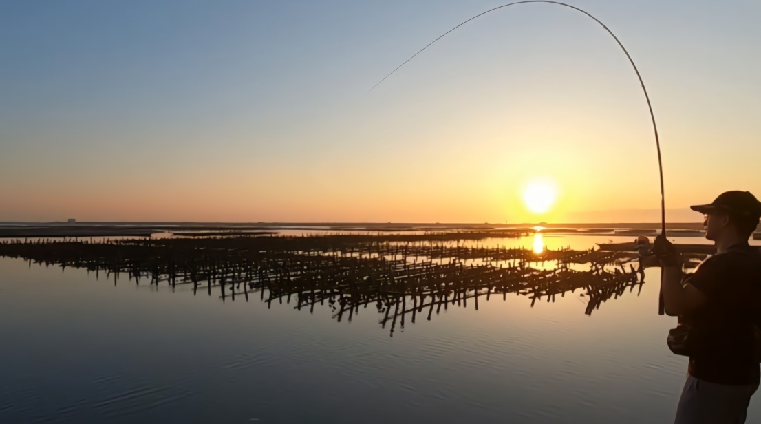 小米|在垂钓过程中，可以在自己的浮漂上适当地做一些动作
