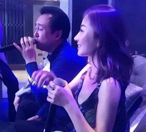 恒大歌舞团白珊珊私照流出，简直不敢相信！