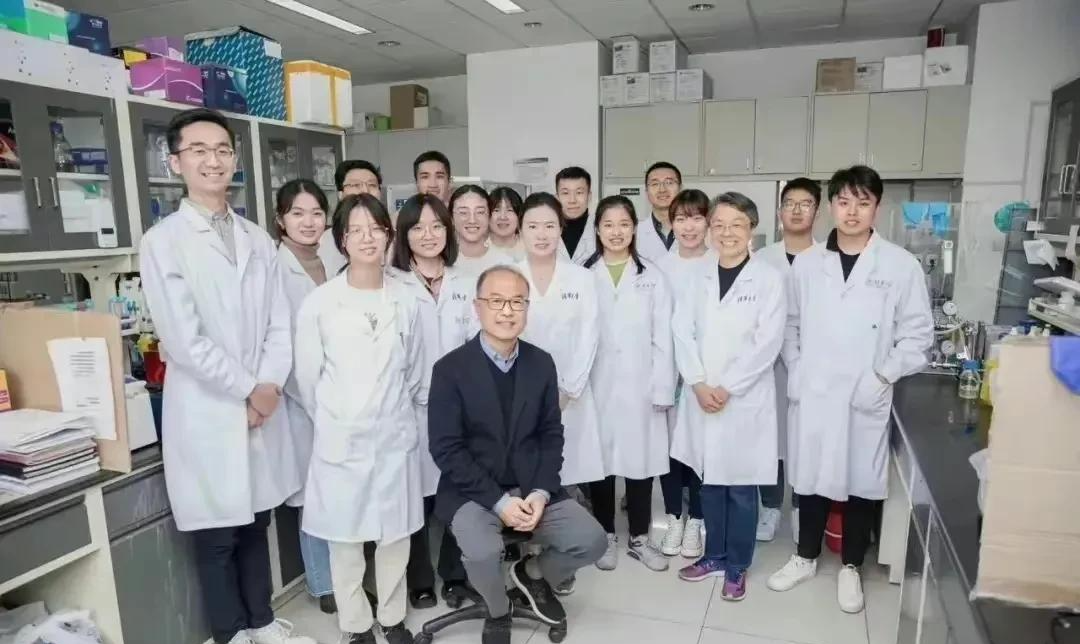 清华大学攻克新冠世界性难题,疫情结束不再遥远!