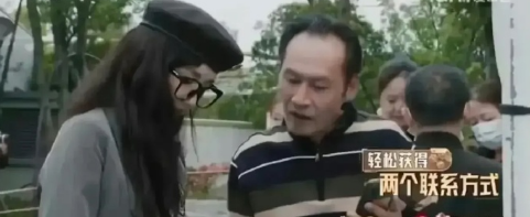 相亲角的香馍馍，毛晓彤十分钟被五人加好友，与古力娜扎对比太明显