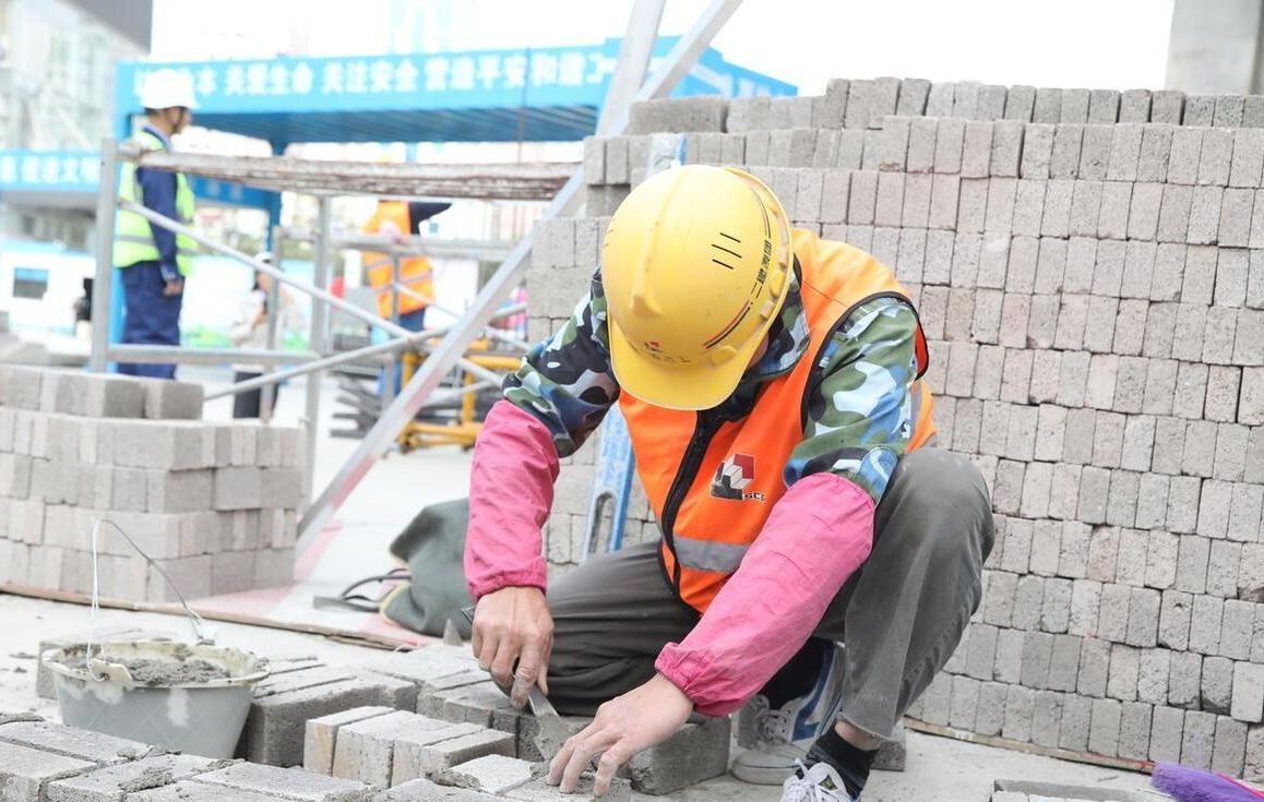 被辞退，被遗忘：退休农民工的无望之路