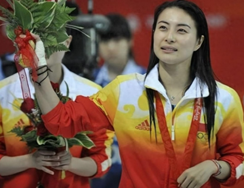 深扒郭晶晶“幕后”：原来霍震霆没有撒谎，真是的霍家“高攀”了