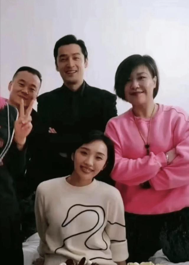 胡歌妻子被嘲太丑!网友:她嫁给胡歌,真的是上辈子拯救了银河系