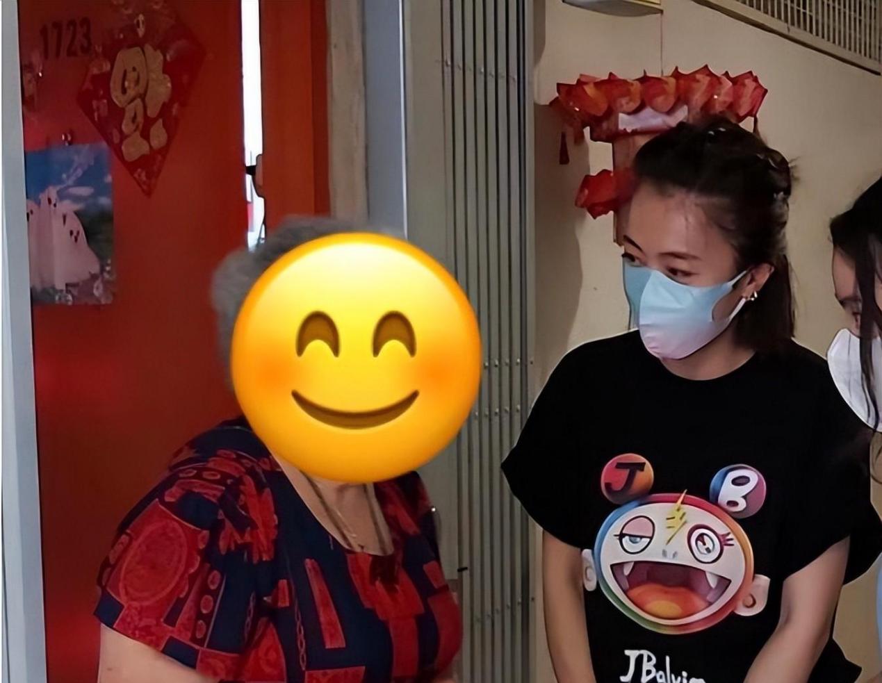 霍启刚慈善跑拥抱父子情，甘比陪女儿义工体验公益豪门教育