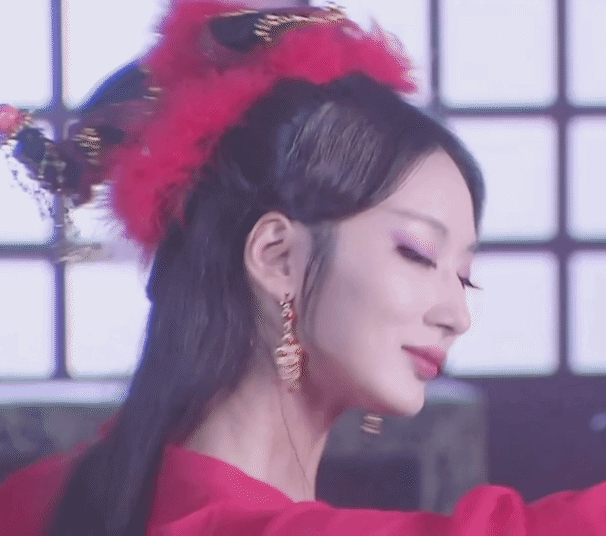 郭珍霓|退圈了?复出仍是巅峰