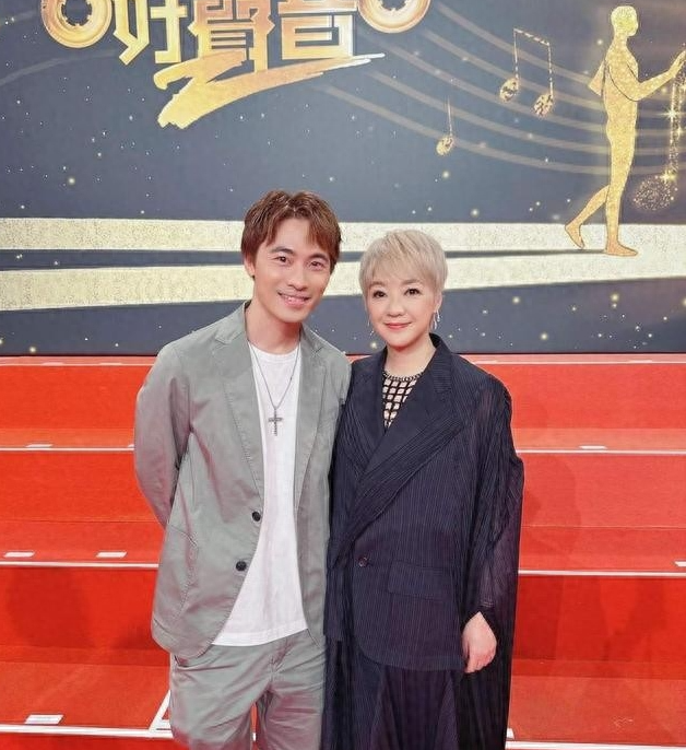 陈慧娴罕现身,58岁的她好神秘,这个做奶奶的年纪,她仍孤身一人