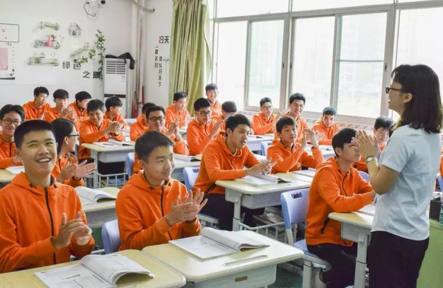 高考|让孩子上职业学校会感到遗憾，“升学班”不管用，和普高还是有差距的