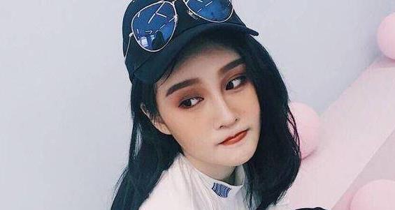 赵本山女婿是博士生,而且国外有生意不缺钱,婚后他们定居东北