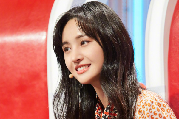 范冰冰|爽门事件再掀争议,郑疑似复出,是否能像范冰冰般重塑形象