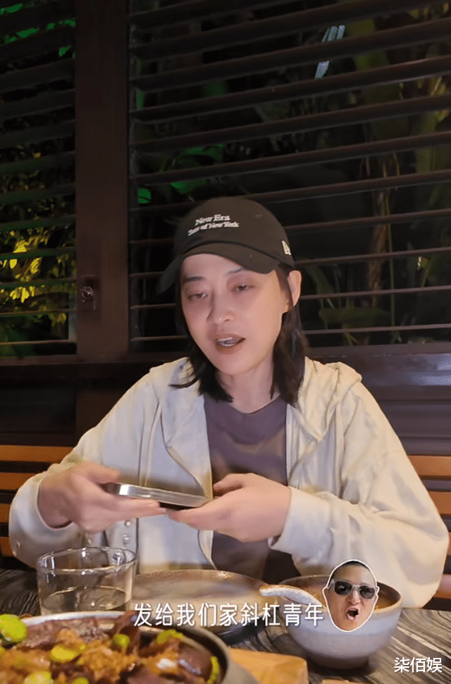 梅婷为老公庆生,素颜大眼睛显老仍很美,喊老公“斜杠青年”超甜