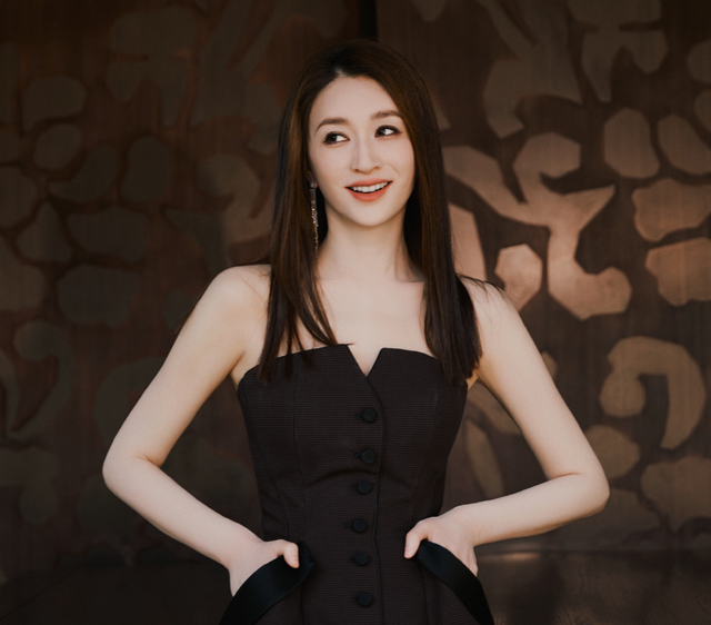 《庆余年2》的5位“半老徐娘”，个个容色倾城，颜值不输李沁