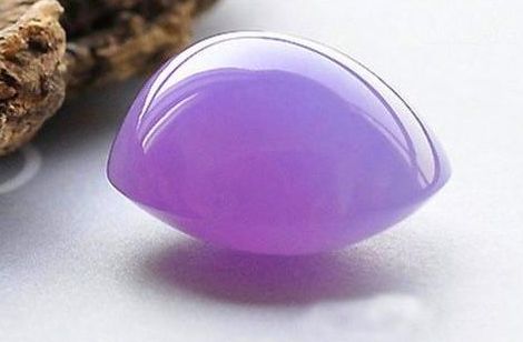 翡翠的正色和偏色，你会分辨吗？