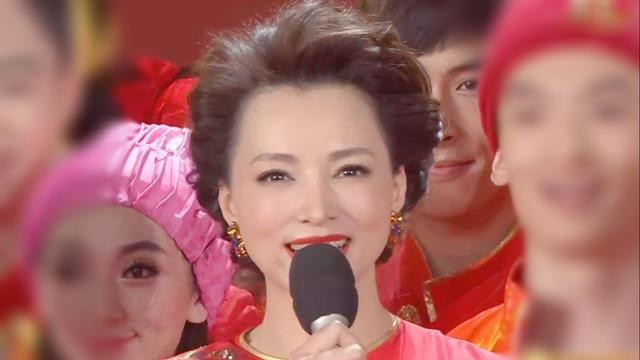 央视2025蛇年春晚主持人名单出炉，该来的却都没来，还有新面孔！