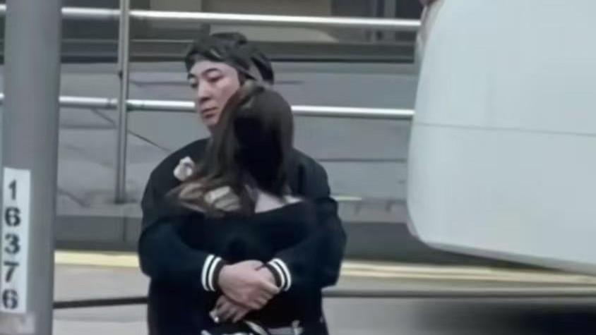 王思聪这次是真栽了？女友懒懒这颜值，难怪他这么上头！