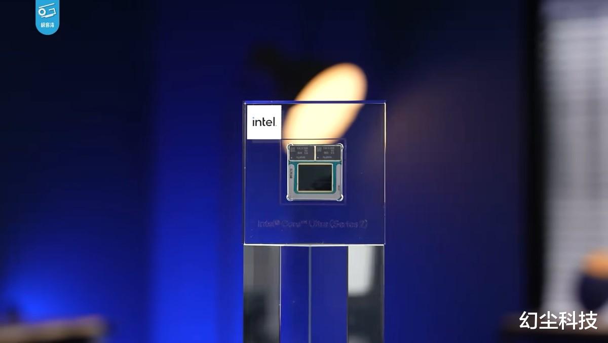 英特尔最新酷睿Ultra系列移动端处理器：Windows轻薄本续航新标杆