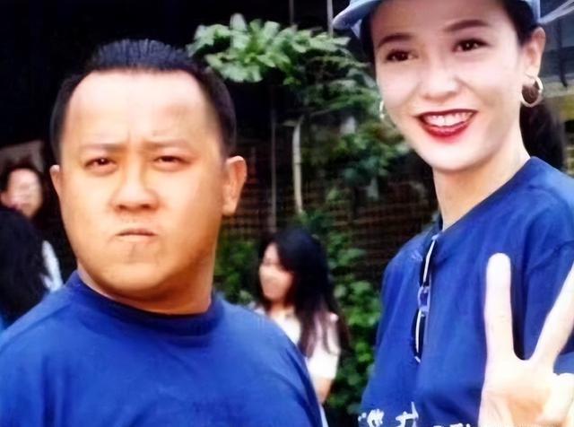 一张曾志伟和乔妹的合照,戳穿了内娱的“隐形规则”,体面难保!