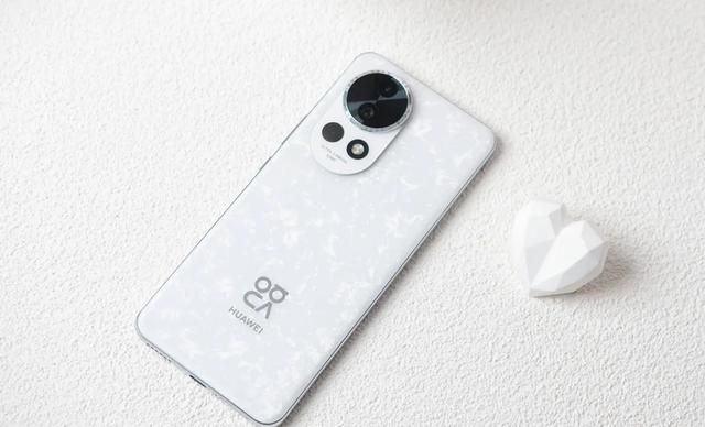 华为“全面反击”,从3999元跌至2089元,麒麟5G芯+卫星通信