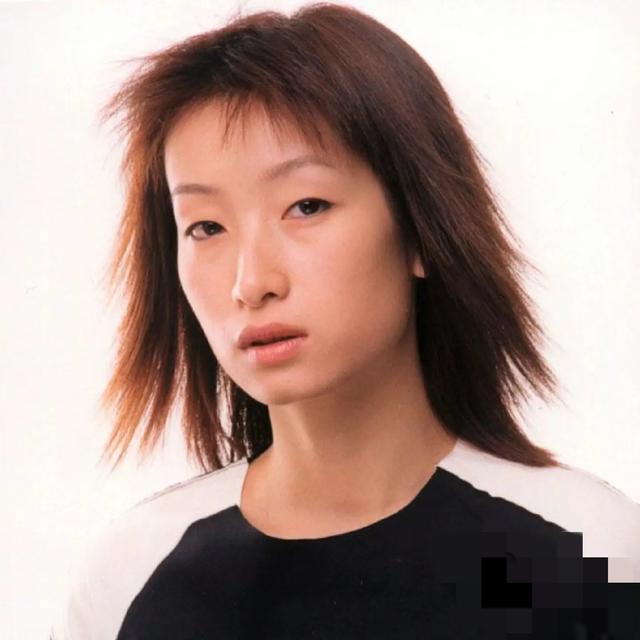 傻眼!五位公认女神“垮脸”合集