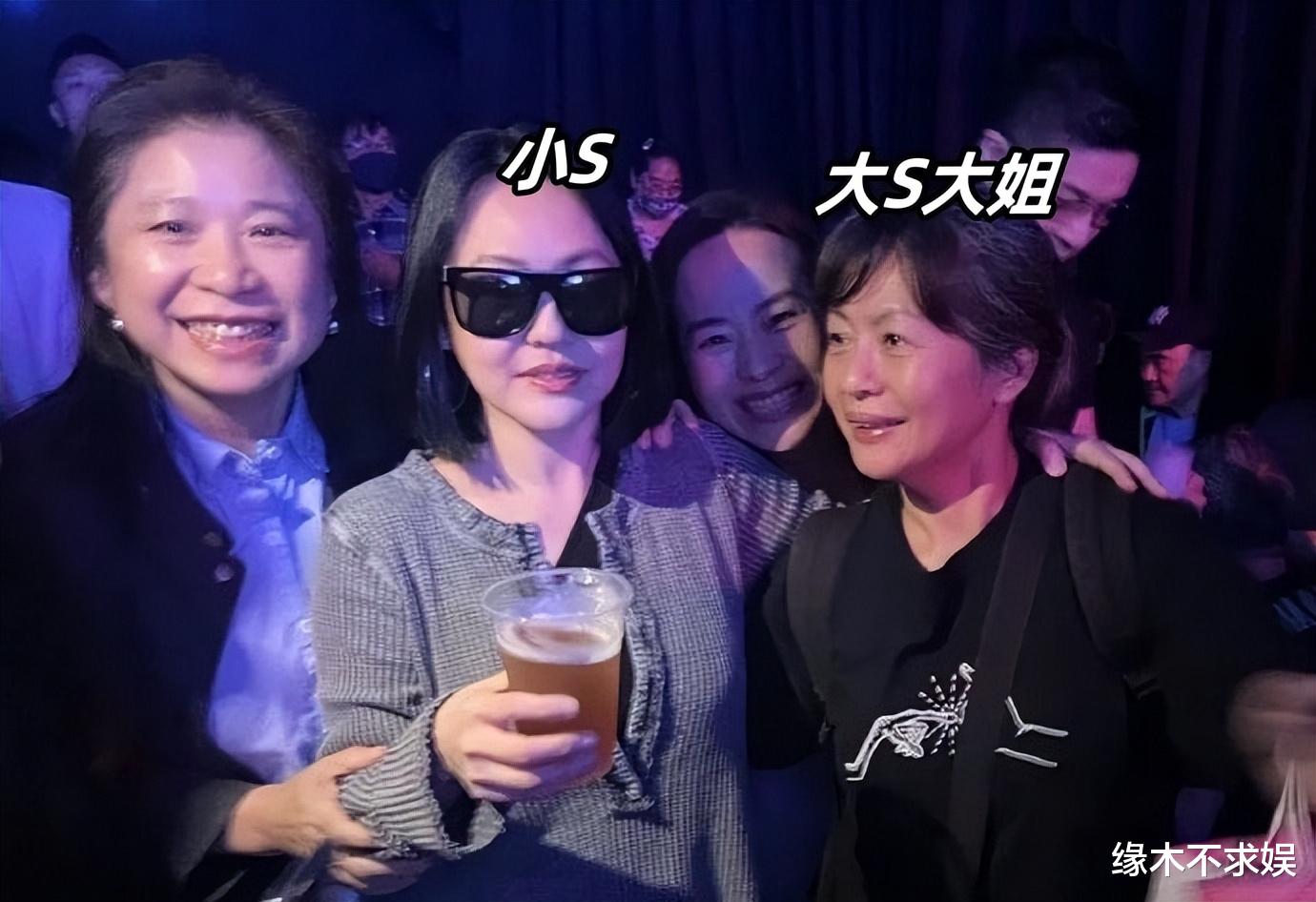 具俊晔DJ秀要亏本了!观众不足千人门票地,大S不露面只送花篮