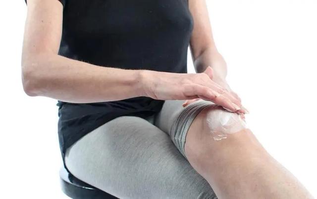 医生多次强调：上了年纪的老年人，宁愿不动，也别这2个时间运动