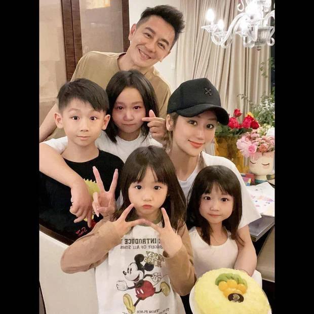 陈浩民回流香港生活落差大？豪宅变小屋，网友猜测内地仍是归宿