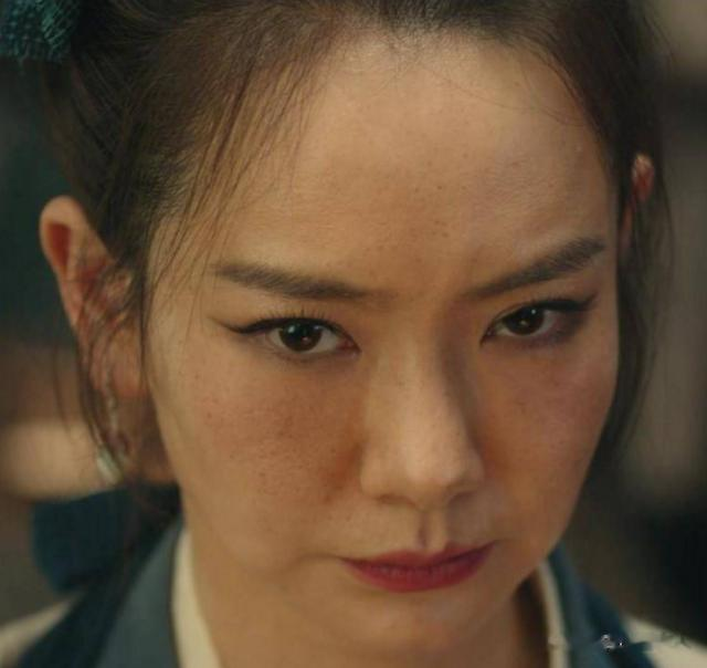 “素颜无人识”的6位女星,带妆个个绝世美颜,卸妆:大姐你是谁