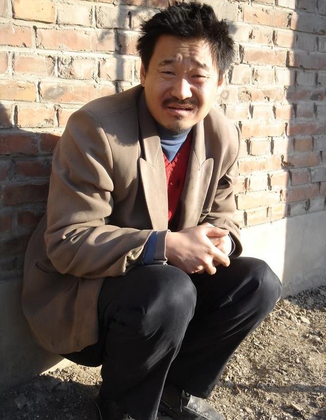 《风中的火焰》播1小时夺飙升榜第一，连看4集，我要说：此剧要火